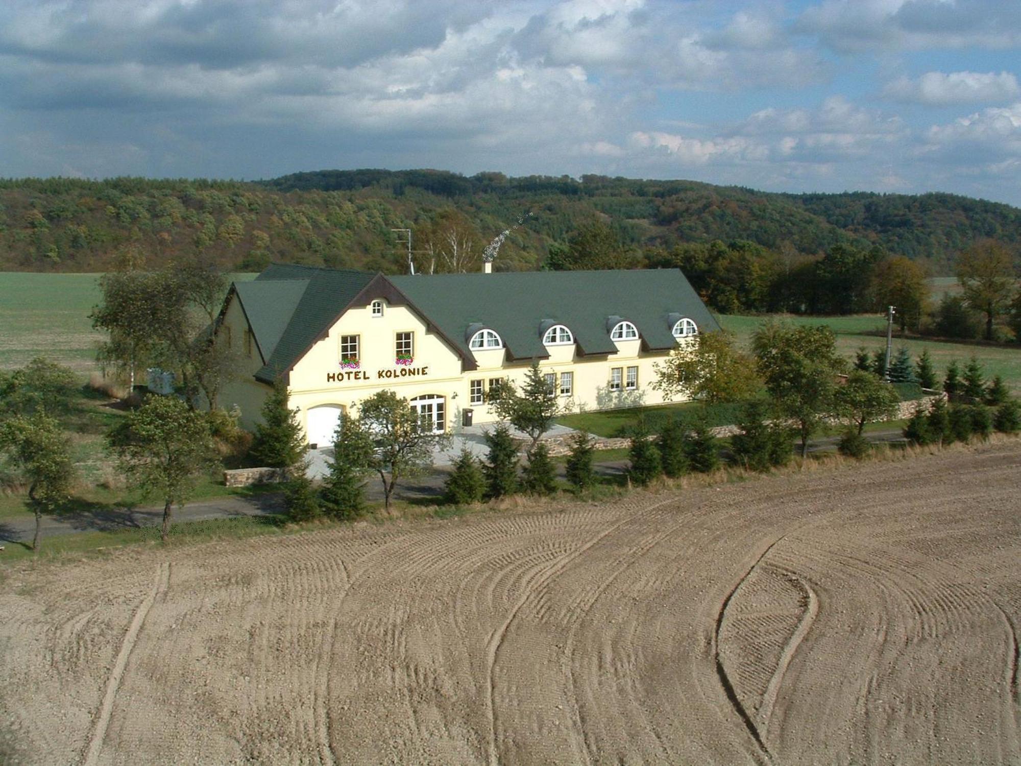 Hotel Kolonie Křivoklát Esterno foto