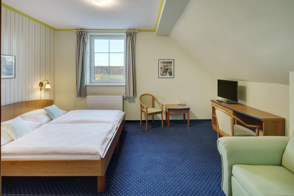Hotel Kolonie Křivoklát Esterno foto