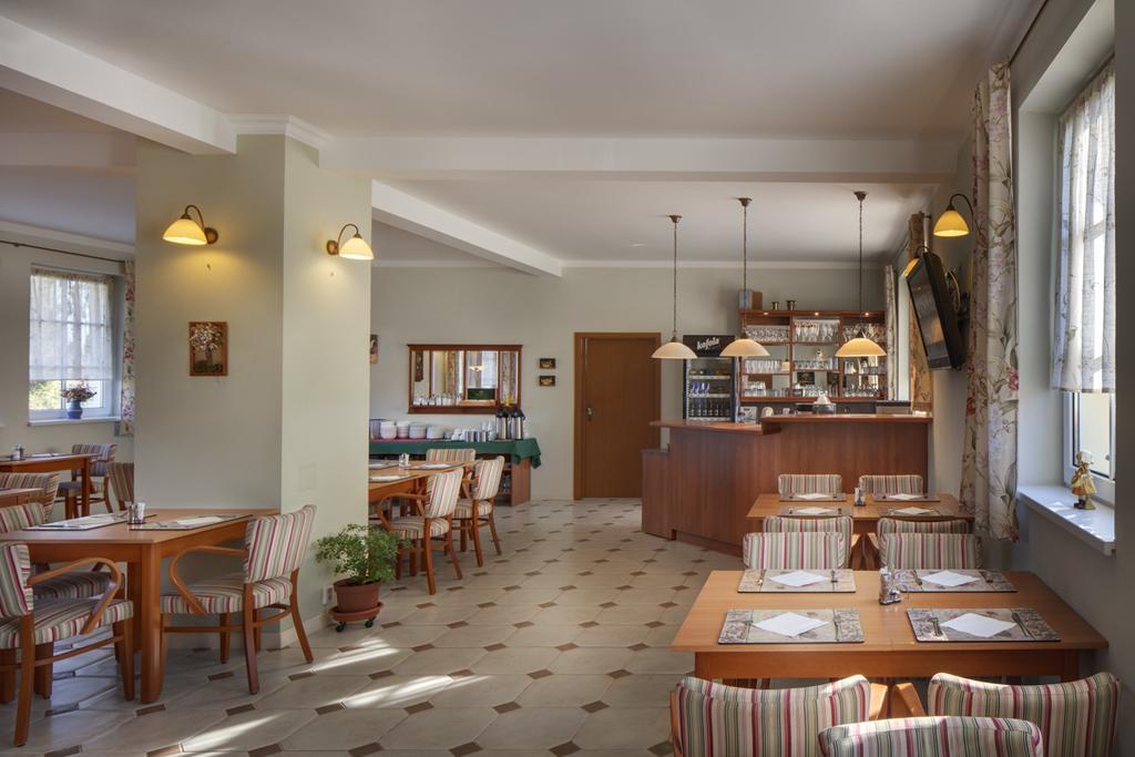 Hotel Kolonie Křivoklát Esterno foto